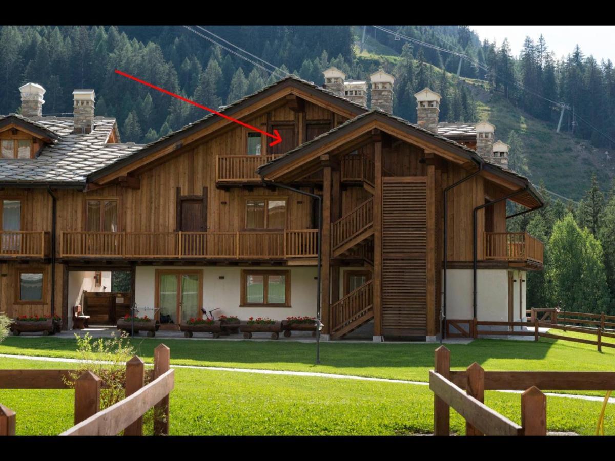 Appartamento Jardin Des Alpes. La Thuile Exterior foto